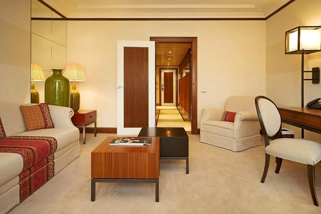 Grande Real Villa Italia Hotel & Spa Cascais 5*,